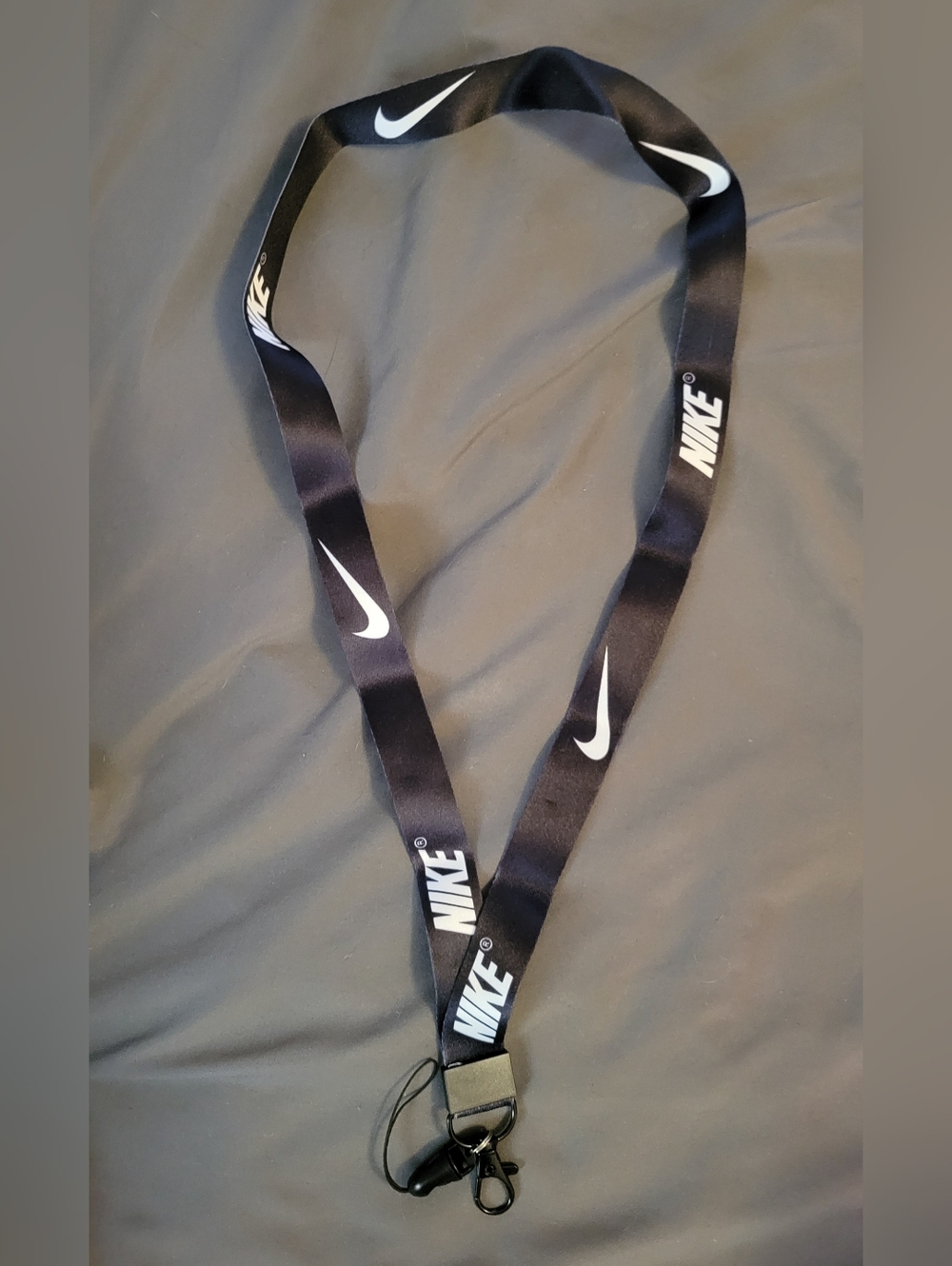 *NWOT* Nike Black and White Branded Lanyard with Clip